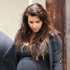 Kim Kardashian enceinte de huit mois en juin 2013 quelques jours avant d'accoucher