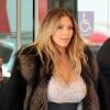 Kim Kardashian, recemment fiancée, sort d'un hôtel à San Francisco le 22 octobre 2013