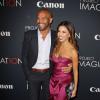 Amaury Nolasco et Eva Longoria posent lors de la soirée Global Premiere of Canon's "Project Imaginat10n" Film Festival à New York City, le 24 octobre 2013.