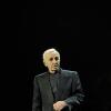 Charles Aznavour en concert au Royal Albert Hall à Londres, le 25 octobre 2013.