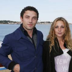 Guillaume Gouix et Fanny Touron lors d'un photocall pour le film Attila Marcel au festival du film des jeunes réalisateurs de Saint-Jean-de-Luz, le 12 octobre 2013