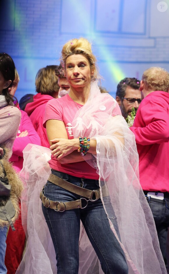 Frigide Barjot lors d'une manifestation des opposants au mariage et à l'adoption pour les homosexuels à Paris, le 13 janvier 2013.