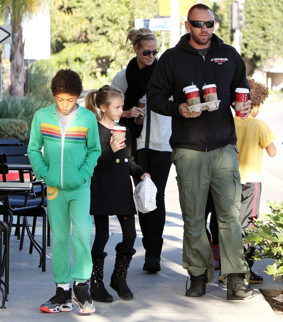 Heidi Klum et Martin Kirsten se promènent avec les enfants de la belle à Los Angeles, le 2 novembre 2013.