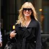 Heidi Klum quitte son hôtel de New York, le 1er novembre 2013.