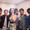 Les membres de One Direction et Katy Perry prennent la pose à Tokyo, novembre 2013.