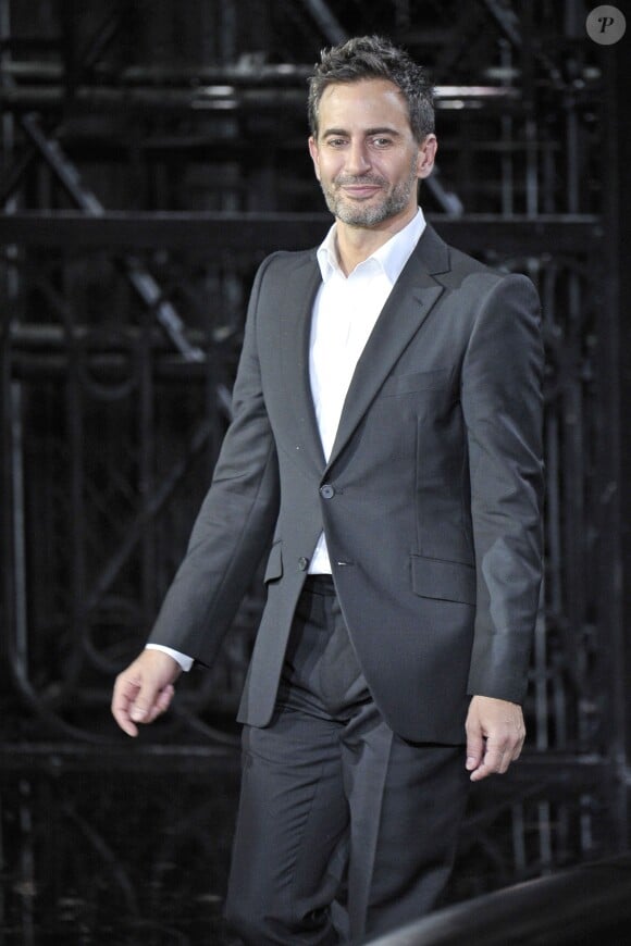 Marc Jacobs à l'issue de son dernier défilé de mode "Louis Vuitton". Le 2 octobre 2013