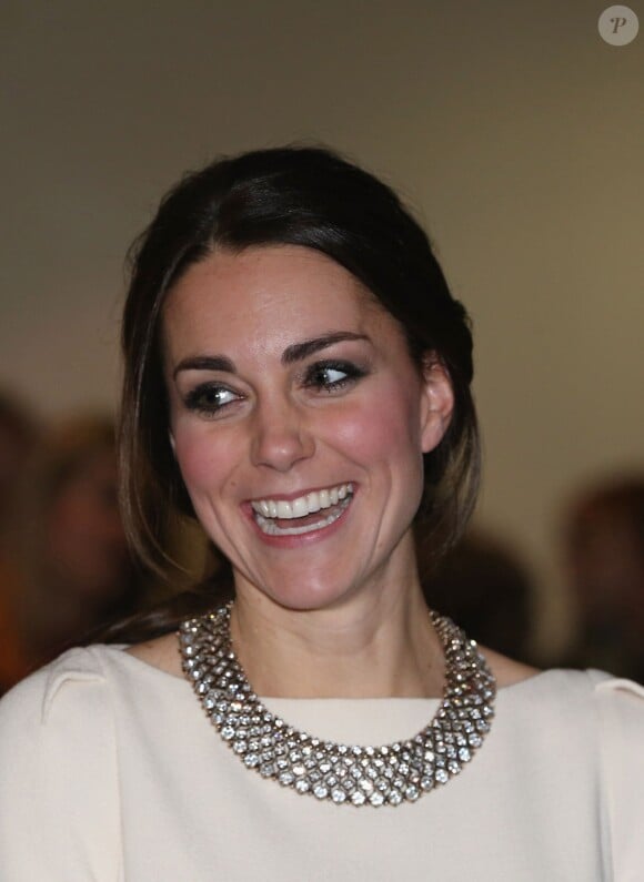 Beauty look de Kate Middleton : on copie les yeux maquillés et la bouche naturelle