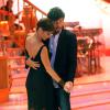 Jesus Luz et sa partenaire Elena Coniglio dans le "Danse avec les stars" italien à Rome le 2 novembre 2013.