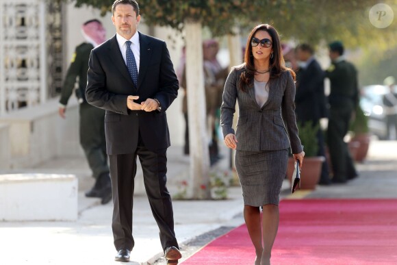 La princesse Rahma bint El Hassan lors de l'ouverture de la session ordinaire du 17e Parlement présidée par le roi Abdullah II de Jordanie, à Amman, le 3 novembre 2013
