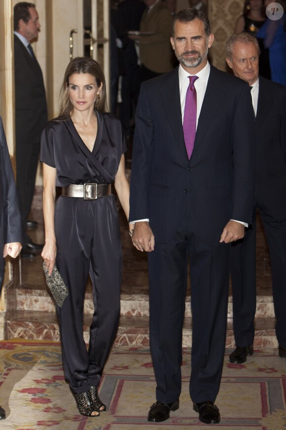 Le couple princier formé par Letizia et Felipe d'Espagne assistent à la remise du prix de journalisme Francisco Cerecedo à l'hôtel Ritz. Madrid, le 6 novembre 2013.