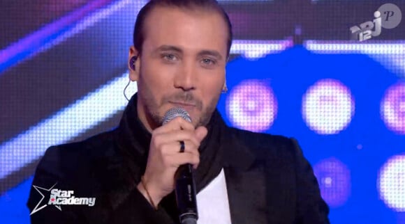 Merwan Rim sur le plateau du prime de la Star Academy 9 le jeudi 7 février 2013