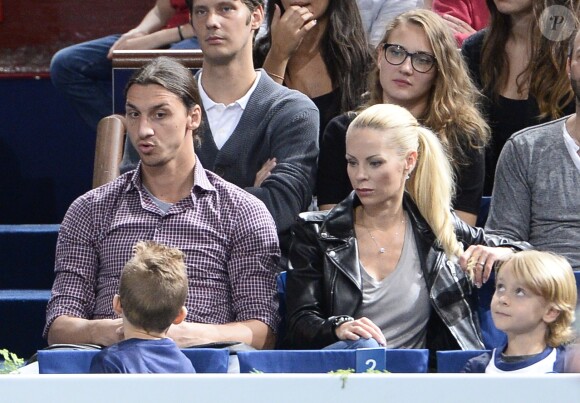 Zlatan Ibrahimovic avec sa femme Helena Seger et ses fils Vincent et Maximilian assistent a la finale de l'Open Masters 1000 de Tennis Paris Bercy le 3 novembre 2013.