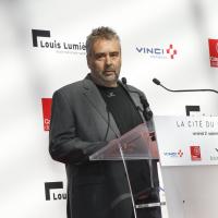 Luc Besson porte plainte : Sa Cité du cinéma accusée de détournement de fonds