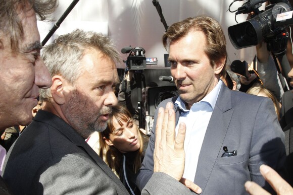 Jack Lang, Luc Besson et Christophe Lambert lors de la conférence de presse de l'inauguration de la Cité du cinéma le 21 septembre 2012 à Saint-Denis en Ile-de-France