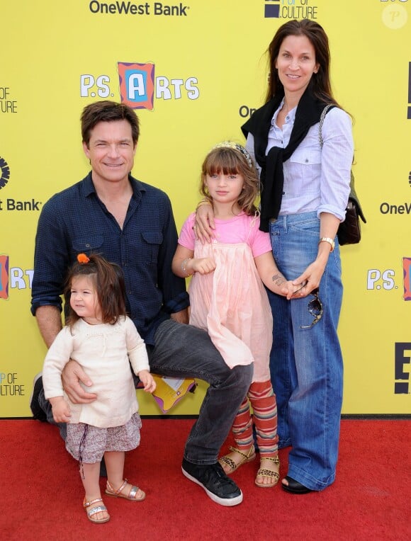 Jason Bateman, sa femme Amanda Anka et leurs filles Francesca Bateman et Maple Bateman lors de l'événement "P.S. Arts Express Yourself 2013" à Santa Monica. Le 17 novembre 2013.