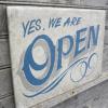 Le lundi 18 novembre, Sarah Owen, la grande sœur de Lily Allen et co-fondatrice de Lucy in Disguise, a publié une lettre sur le site web de la marque démentant les rumeurs de liquidation judiciaire, illustrée par la photo d'une enseigne "Yes, We Are Open".