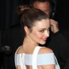 Miranda Kerr splendide en célibataire à la soirée "The Jaguar F-TYPE Coupe Global Debut" dans les studios Raleigh à Playa Vista, le 19 novembre 2013.