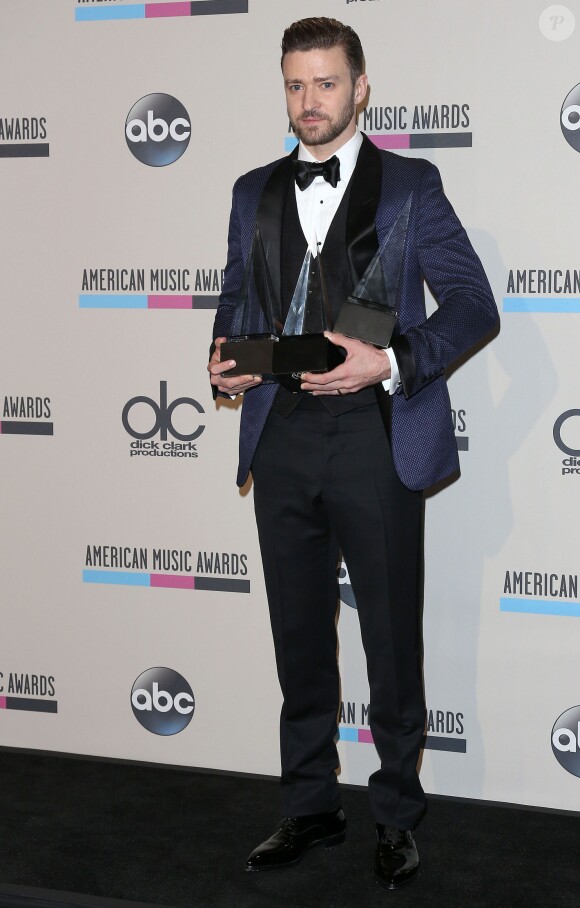 Justin Timberlake à la cérémonie des American Music Awards, à Los Angeles, le 24 novembre 2013.