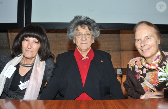 Mireille Calle-Gruber, Antoinette fouque et Béatrice Didier lors de la présentation du Dictionnaire universel des créatrices au siège de l'Unesco à Paris, le 22 novembre 2013