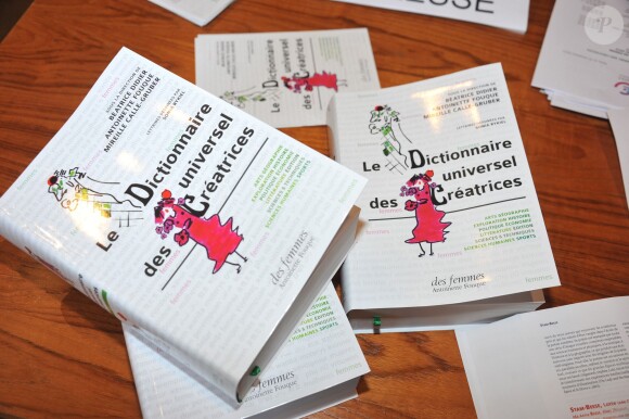 Le Dictionnaire universel des créatrices au siège de l'Unesco à Paris, le 22 novembre 2013