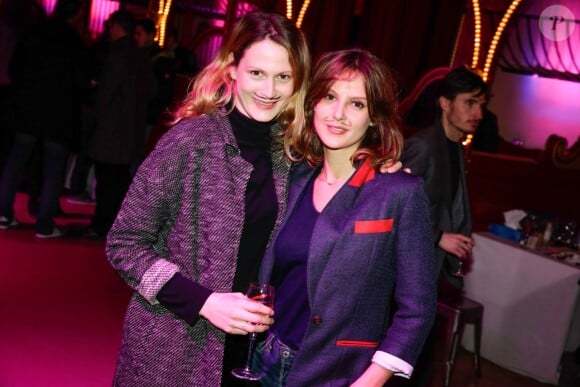Elodie Navarre et sa soeur à la remise des Prix Fooding 2014 au Cirque d'Hiver à Paris, le 25 novembre 213.