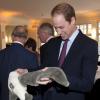Le prince William et le prince Charles se réunissaient le 26 novembre 2013 à la Société de Zoologie de Londres pour une réunion de l'association United for Wildlife, dont le duc de Cambridge est le président.