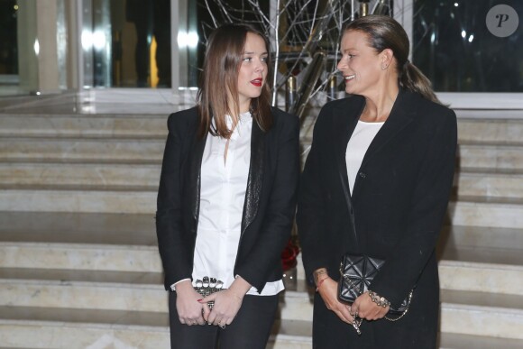 La princesse Stéphanie de Monaco, présidente de Fight Aids Monaco, présidait avec sa fille Pauline Ducruet le gala et la vente aux enchères au profit de l'association de lutte contre le sida, le 1er décembre 2013 au Méridien de Monte-Carlo.