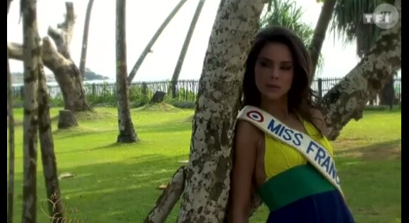 L'exquise Marine Lorphelin s'offre un dernier shooting glamour au Sri Lanka pendant le séjour de préparation Miss France 2014