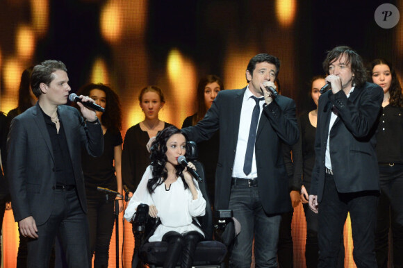 Bénabar, Patrick Bruel, Cali et Marina Russo lors de la soirée spéciale Téléthon sur France 2, le samedi 7 décembre 2013.