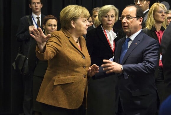 Francois Hollande et Angela Merkel à Vilnius le 29 novembre 2013