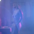 Britney Spears dans le clip de Perfume.