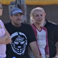 Britney Spears et son petit-ami David Lucado regardent ses fils Sean Preston et Jayden James jouer au football à Los Angeles, le 9 novembre 2013.