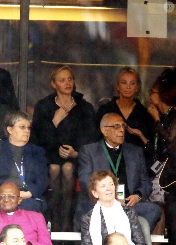La princesse Charlene de Monaco lors de l'hommage solennel à Nelson Mandela le 10 décembre 2013 au FNB Stadium de Soweto, à Johannesburg.