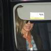 Jennifer Aniston quittant la Baby-shower organisée par Emily Blunt, enceinte de son premier enfant, à Los Angeles le 14 décembre 2013
