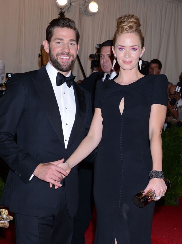 Emily Blunt et John Krasinski lors de la soirée du Costume Institute, 'Punk: Chaos to Couture', au Metropolitan Museum de New York le 6 mai 2013