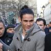 Exclusif - Edinson Cavani à la sortie du restaurant La Société à Paris, le 12 décembre 2013 à l'occasion d'un déjeuner organisé avec toute l'équipe par le président du PSG Nasser Al-Khelaïfi