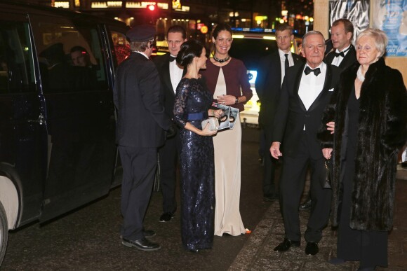 Sofia Hellqvist, compagne du prince Carl Philip de Suède, au Théâtre Oscar à Stockholm le 19 décembre 2013 pour la soirée spéciale en l'honneur des 70 ans de la reine Silvia de Suède.