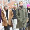 Melanie Griffith et sa fille Stella Banderas font du shopping à Aspen, Colorado, le 21 décembre 2013.