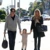 Rachel Zoe enceinte, son mari Rodger Berman et leur fils Skyler se promènent à Beverly Hills, le 27 novembre 2013.
