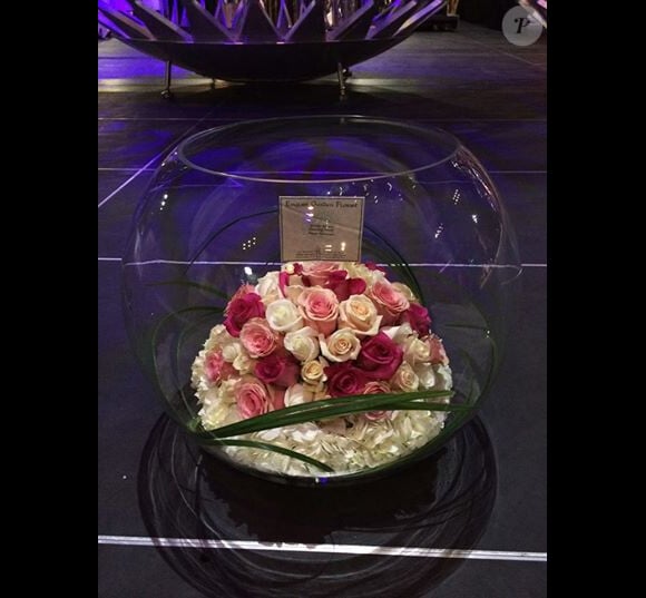 Céline Dion a adressé ce sublime bouquet de roses à Britney Spears quelques heures avant la première du show Piece of me, le 27 décembre 2013.