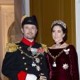 Le prince héritier Frederik et la princesse Mary de Danemark au palais Christian VII d'Amalienborg, à Copenhague, le 1er janvier 2014 pour le banquet du Nouvel An offert par la reine Margrethe II.