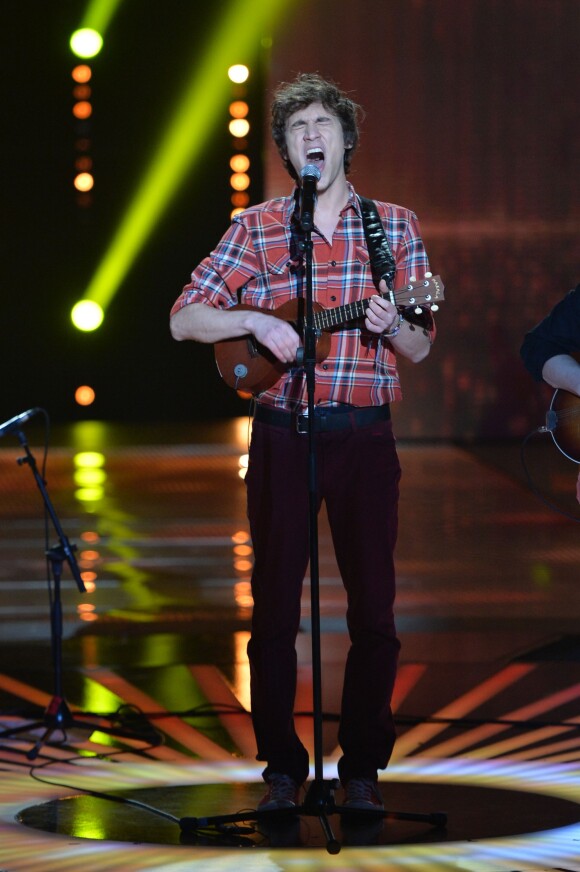 Mathieu sur le troisième prime en live de la Nouvelle Star. Le 2 janvier 2014.