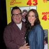 Tom Arnold et son épouse Ashley lors de la première du film Movie 43 à Los Angeles le 23 janvier 2013