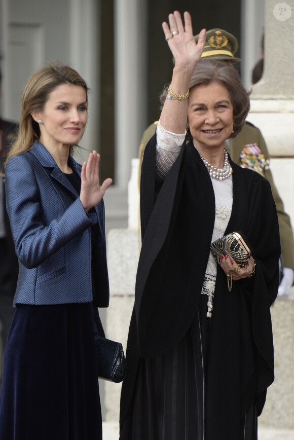 Le roi Juan Carlos Ier d'Espagne célébrait le 6 janvier 2014 à Madrid, avec la reine Sofia, le prince Felipe et la princesse Letizia, la Pâque militaire, dans un contexte de crise de confiance aggravée vis-à-vis de la monarchie.