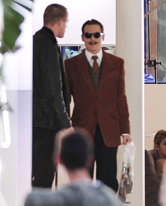 Johnny Depp rétro pour le tournage de Mortdecai à Los Angeles, le 6 janvier 2013.