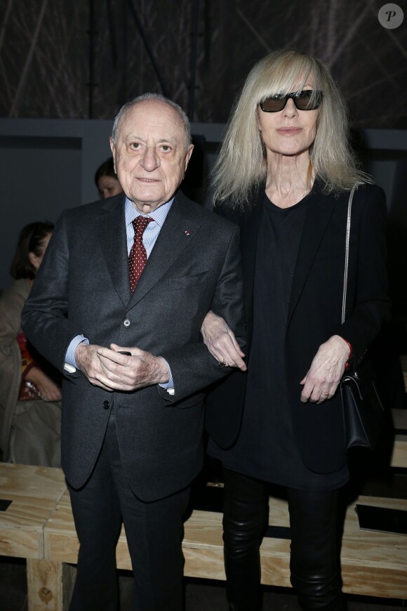 Betty Catroux et Pierre Bergé arrivent au défilé Saint Laurent Paris, le 4 mars 2013.