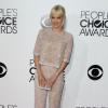 Anna Faris, élégante dans un look Naeem Kan à la 40e cérémonie des People's Choice Awards à Los Angeles, le 8 janvier 2014.