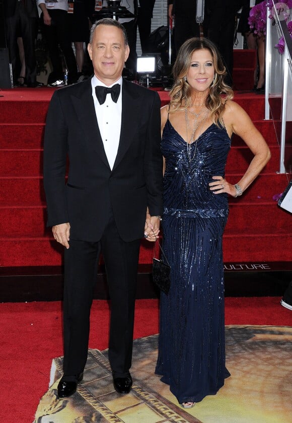 Tom Hanks et sa femme Rita Wilson lors des Golden Globe Awards au Beverly Hilton de Beverly Hills, Los Angeles, le 12 janvier 2014.