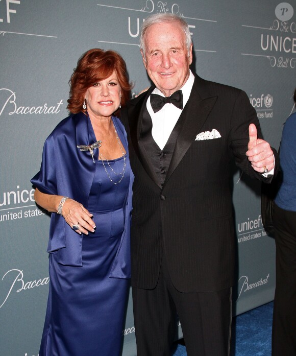 Jerry Weintraub et sa compagne Susan Ekins lors du gala UNICEF à Beverly Hills, le 14 janvier 2014.