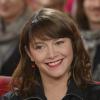 Emma de Caunes dans Vivement Dimanche, le mercredi 15 janvier 2014 (diffusion prévue le dimanche 19 janvier 2014).